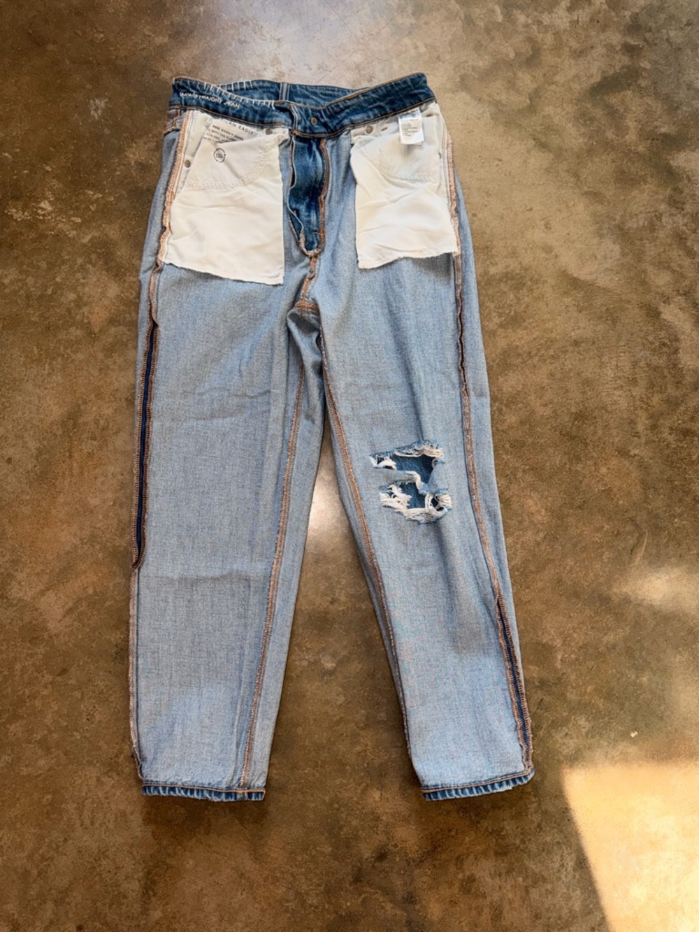 American Eagle Mom Straight Jean - Size 6 Short - Picture 6 of 9